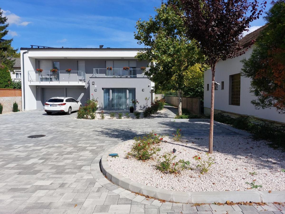 Linden Apartman 104 - Adults Only Mosonmagyaróvár Exterior foto